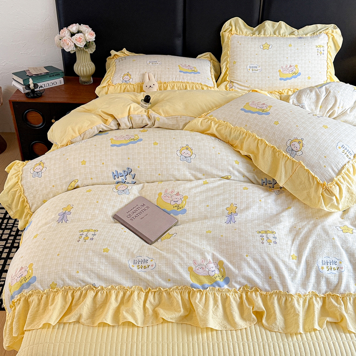 91家纺网 家纺一手货源 找家纺 金梦拉家纺 2026新款云感皱皱纱泡泡纱韩式床盖大花边四件套 可爱萌物