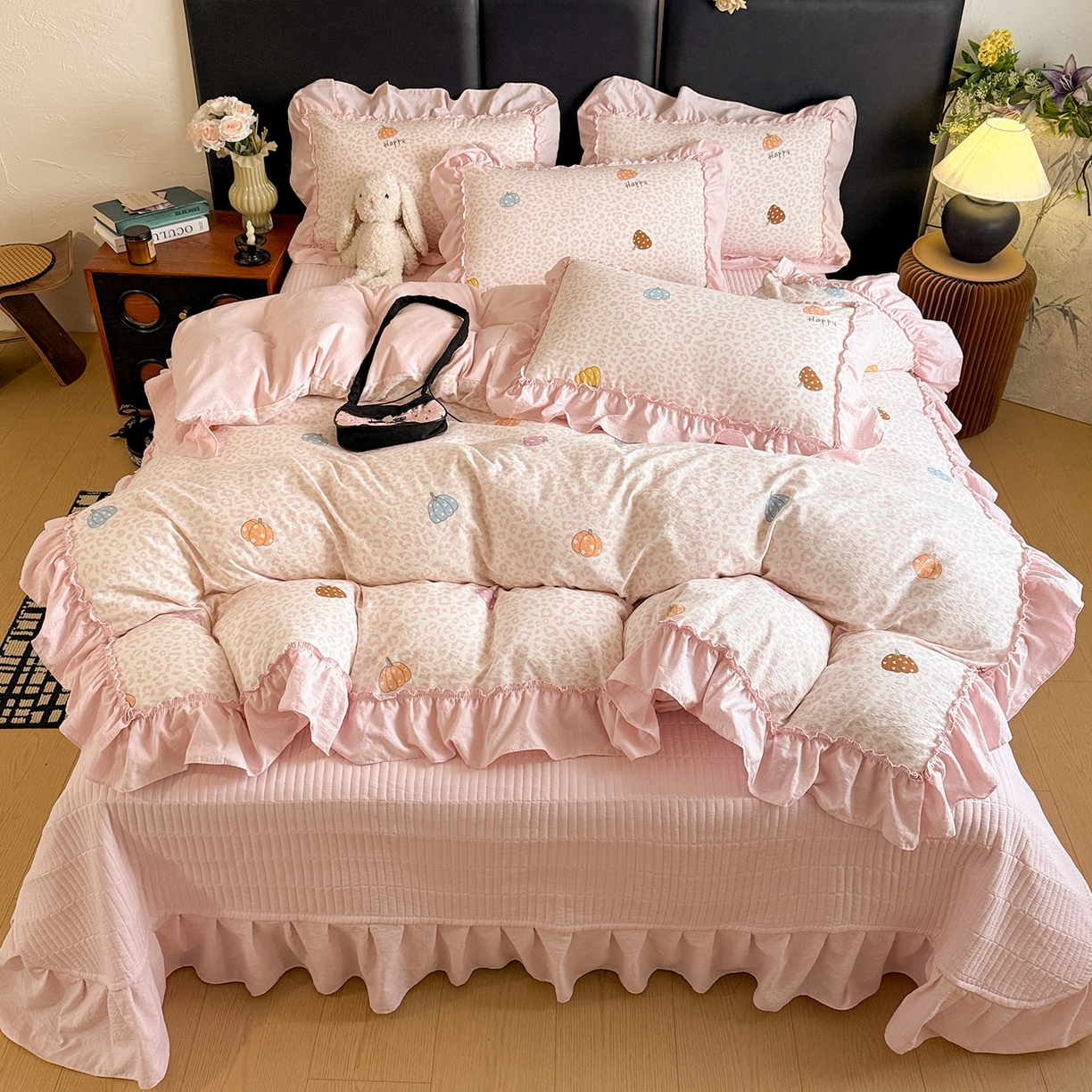 91家纺网 家纺一手货源 找家纺 金梦拉家纺 2026新款云感皱皱纱泡泡纱韩式床盖大花边四件套 豹纹南瓜