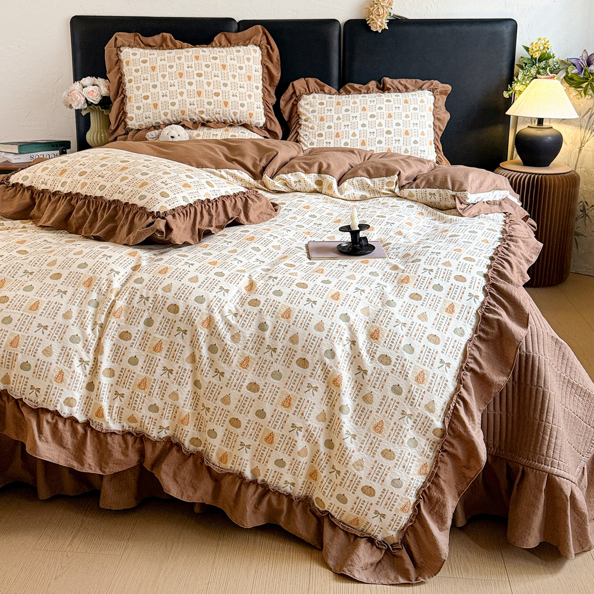 91家纺网 家纺一手货源 找家纺 金梦拉家纺 2026新款云感皱皱纱泡泡纱韩式床盖大花边四件套 南瓜多多