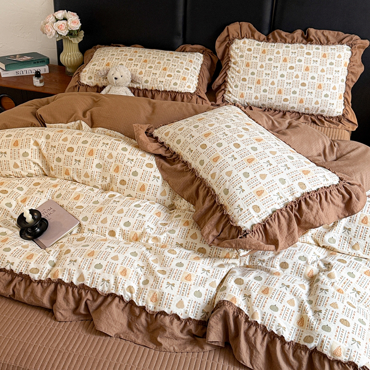 91家纺网 家纺一手货源 找家纺 金梦拉家纺 2026新款云感皱皱纱泡泡纱韩式床盖大花边四件套 南瓜多多