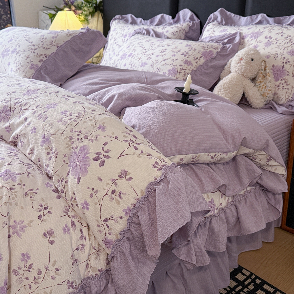 91家纺网 家纺一手货源 找家纺 金梦拉家纺 2026新款云感皱皱纱泡泡纱韩式床盖大花边四件套 紫韵