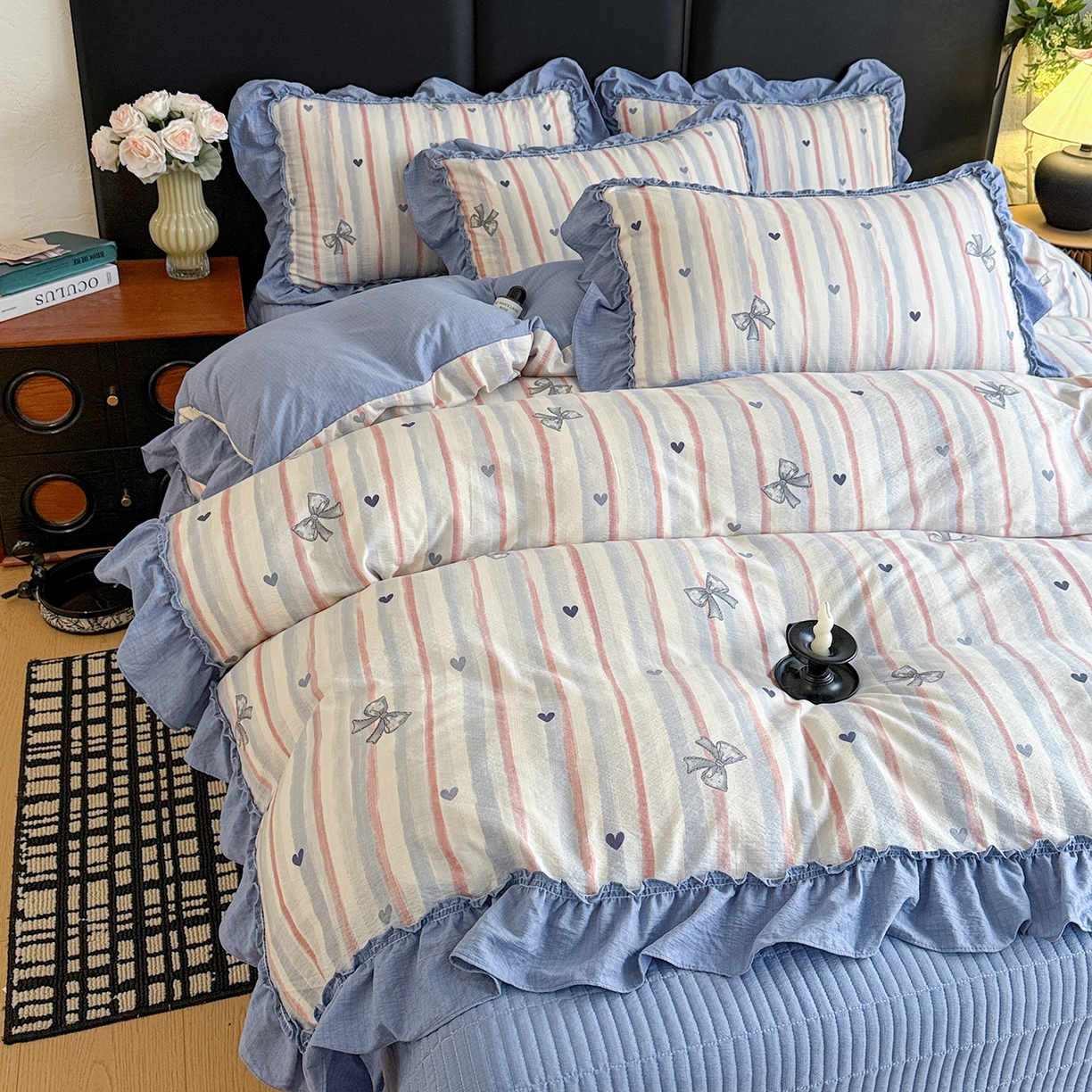 91家纺网 家纺一手货源 找家纺 金梦拉家纺 2026新款云感皱皱纱泡泡纱韩式床盖大花边四件套 条纹爱心