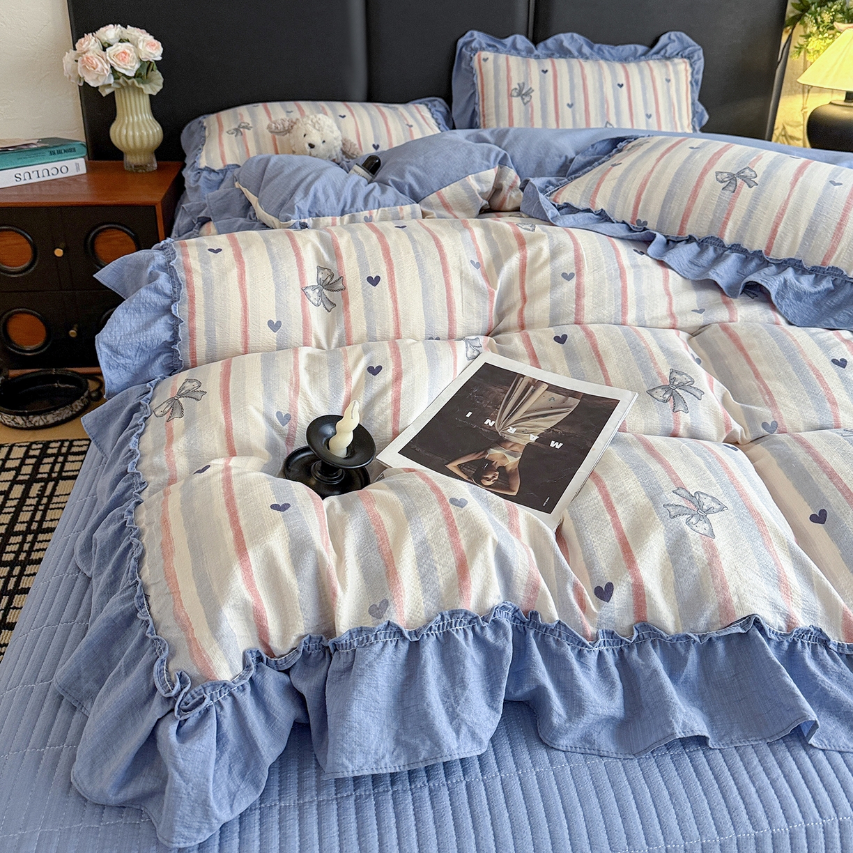 91家纺网 家纺一手货源 找家纺 金梦拉家纺 2026新款云感皱皱纱泡泡纱韩式床盖大花边四件套 条纹爱心