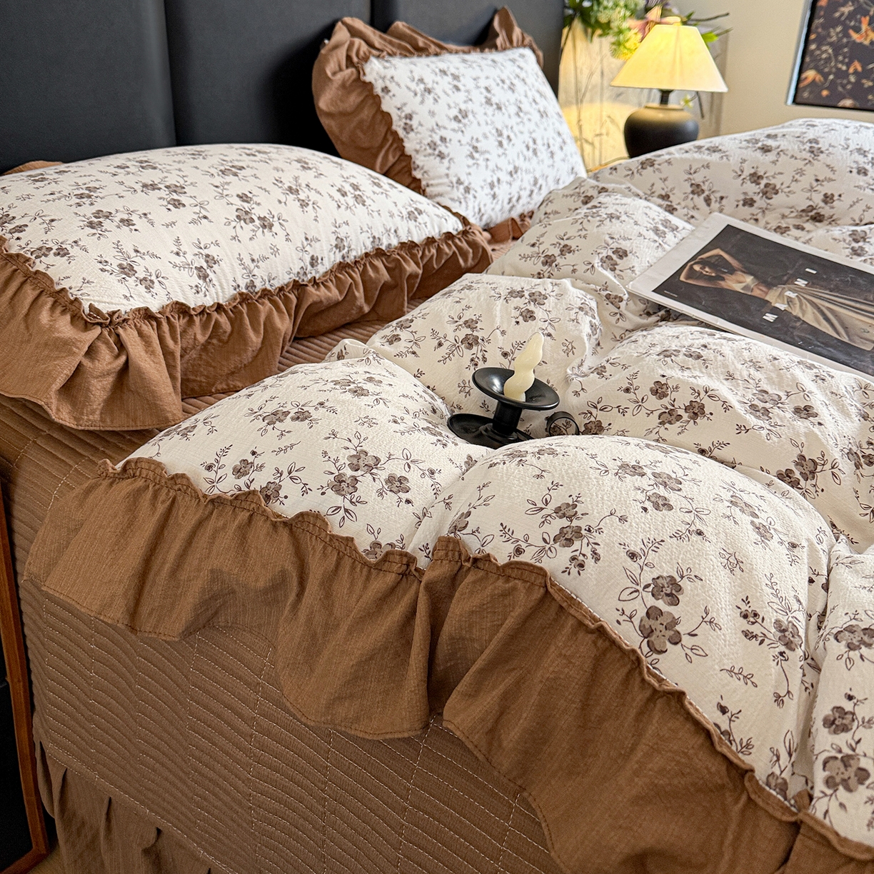 91家纺网 家纺一手货源 找家纺 金梦拉家纺 2026新款云感皱皱纱泡泡纱韩式床盖大花边四件套 素韵