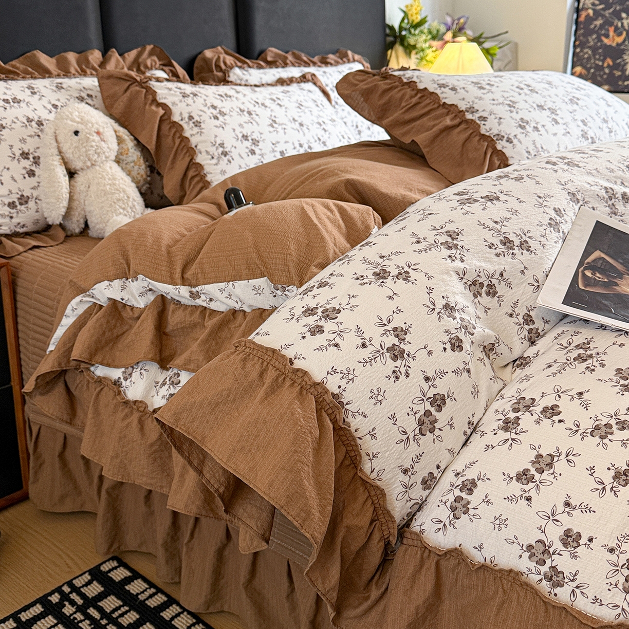 91家纺网 家纺一手货源 找家纺 金梦拉家纺 2026新款云感皱皱纱泡泡纱韩式床盖大花边四件套 素韵