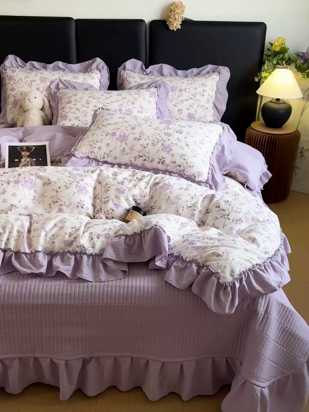 91家纺网 家纺一手货源 找家纺 金梦拉家纺 2026新款云感皱皱纱泡泡纱韩式床盖大花边四件套 紫韵