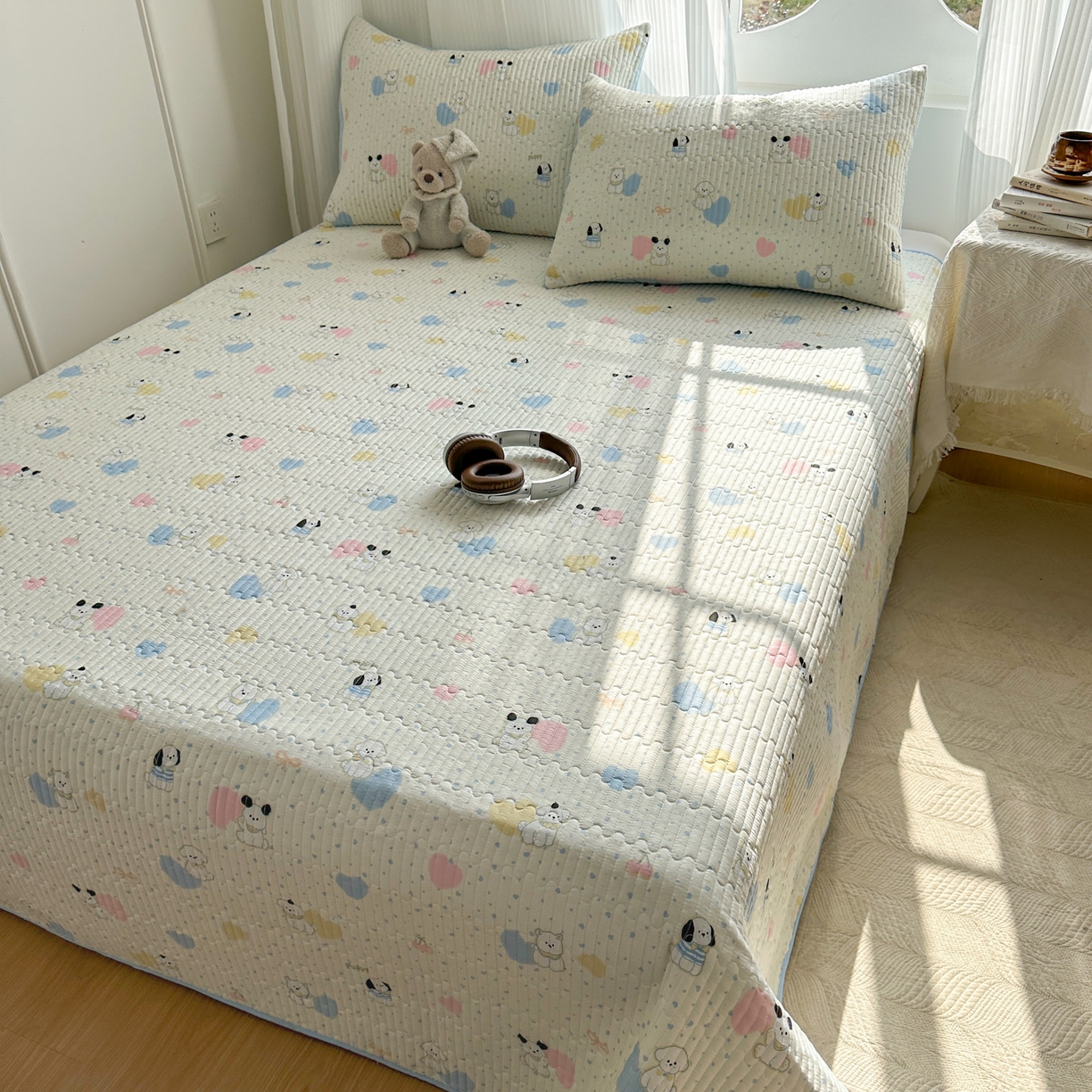 91家纺网 家纺一手货源 找家纺 KA家纺 2026春夏新款全棉印花小清新床盖三件套 第二波 心心狗