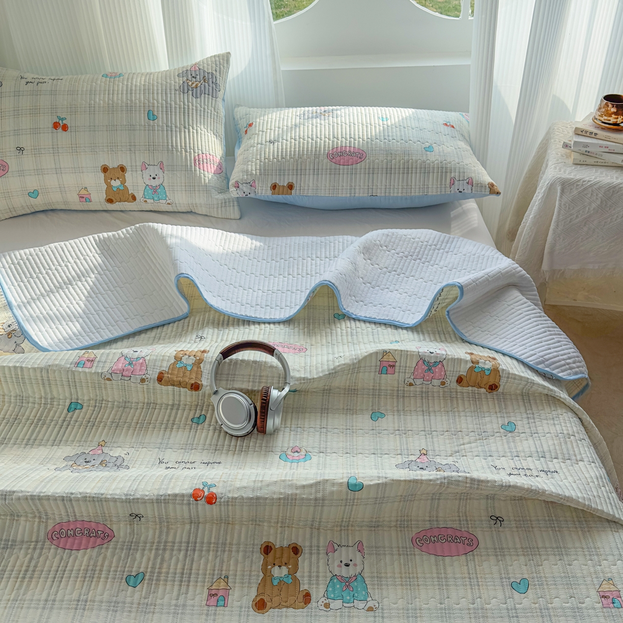 91家纺网 家纺一手货源 找家纺 KA家纺 2026春夏新款全棉印花小清新床盖三件套 第二波 樱桃熊仔