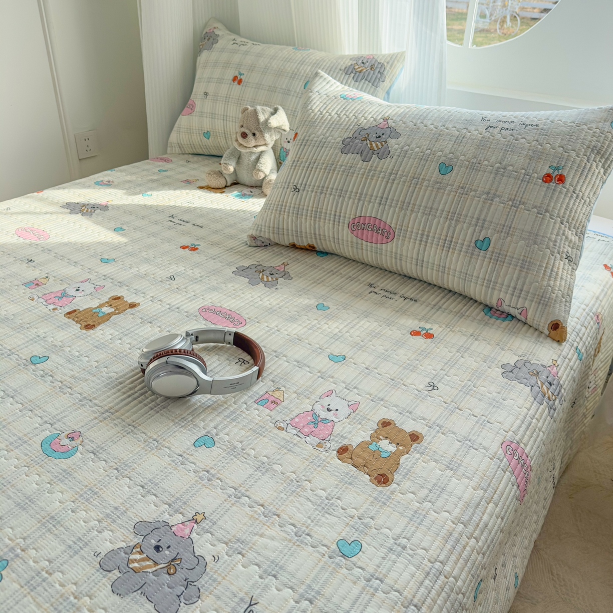 91家纺网 家纺一手货源 找家纺 KA家纺 2026春夏新款全棉印花小清新床盖三件套 第二波 樱桃熊仔