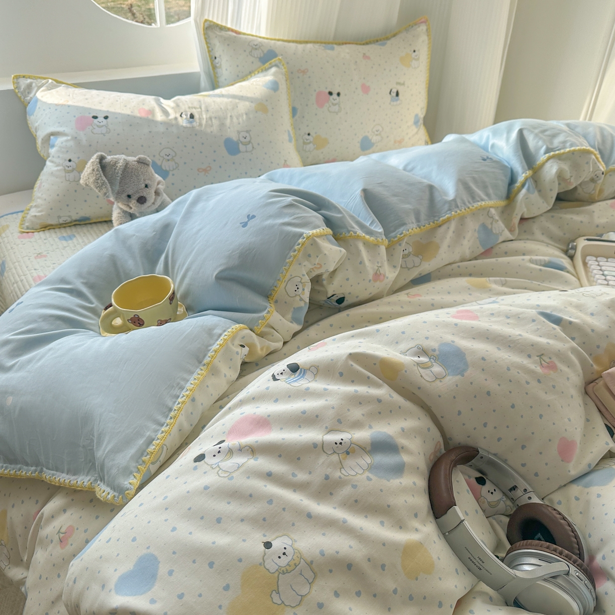 91家纺网 家纺一手货源 找家纺 KA家纺 2026春夏新款全棉纯棉床盖款卡通印花贝壳边四件套 心心狗