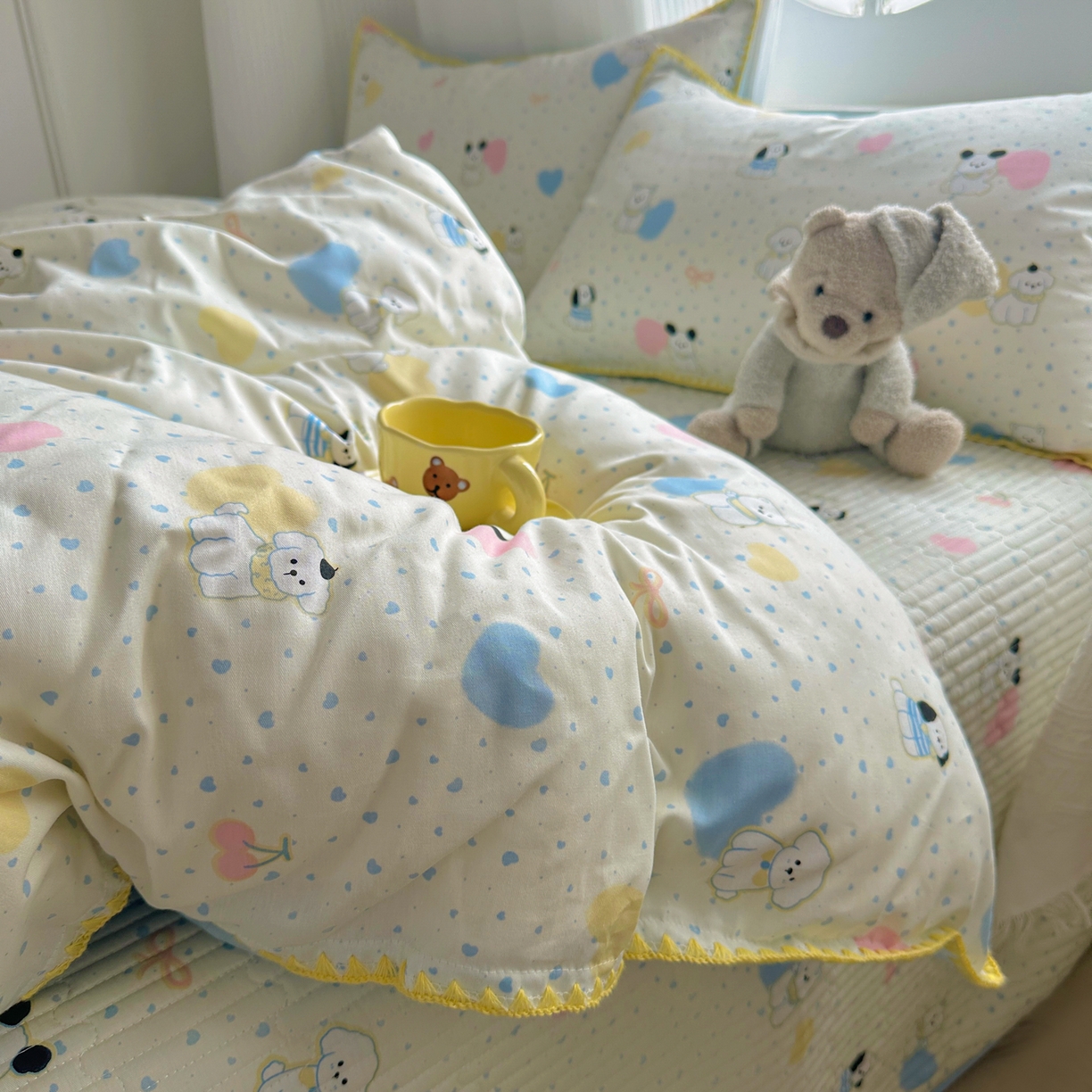 91家纺网 家纺一手货源 找家纺 KA家纺 2026春夏新款全棉纯棉床盖款卡通印花贝壳边四件套 心心狗