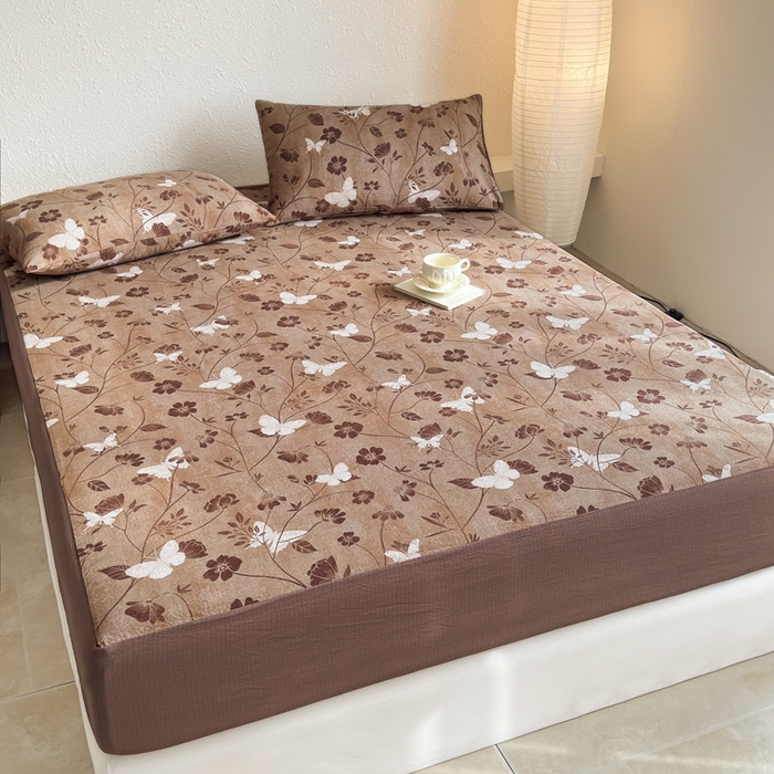 91家纺网 家纺一手货源 找家纺 三悦四季 2026新款A类亚麻皱皱纱床笠双层纱床笠三件套四季款 焦糖蝶舞