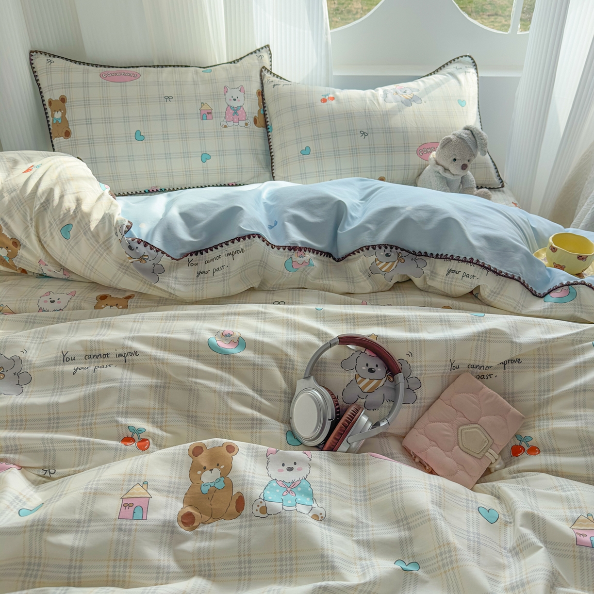 91家纺网 家纺一手货源 找家纺 KA家纺 2026春夏新款全棉纯棉床盖款卡通印花贝壳边四件套 樱桃熊仔