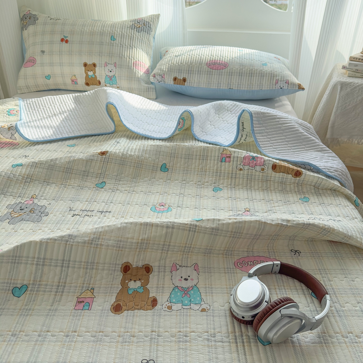 91家纺网 家纺一手货源 找家纺 KA家纺 2026春夏新款全棉纯棉床盖款卡通印花贝壳边四件套 樱桃熊仔