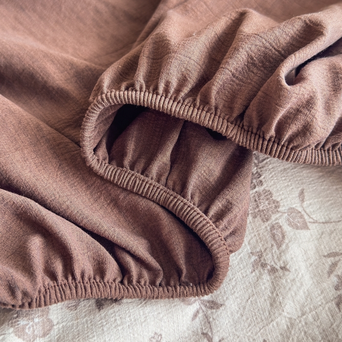 91家纺网 家纺一手货源 找家纺 三悦四季 2026新款A类亚麻皱皱纱床笠双层纱床笠三件套四季款 栗花漫野