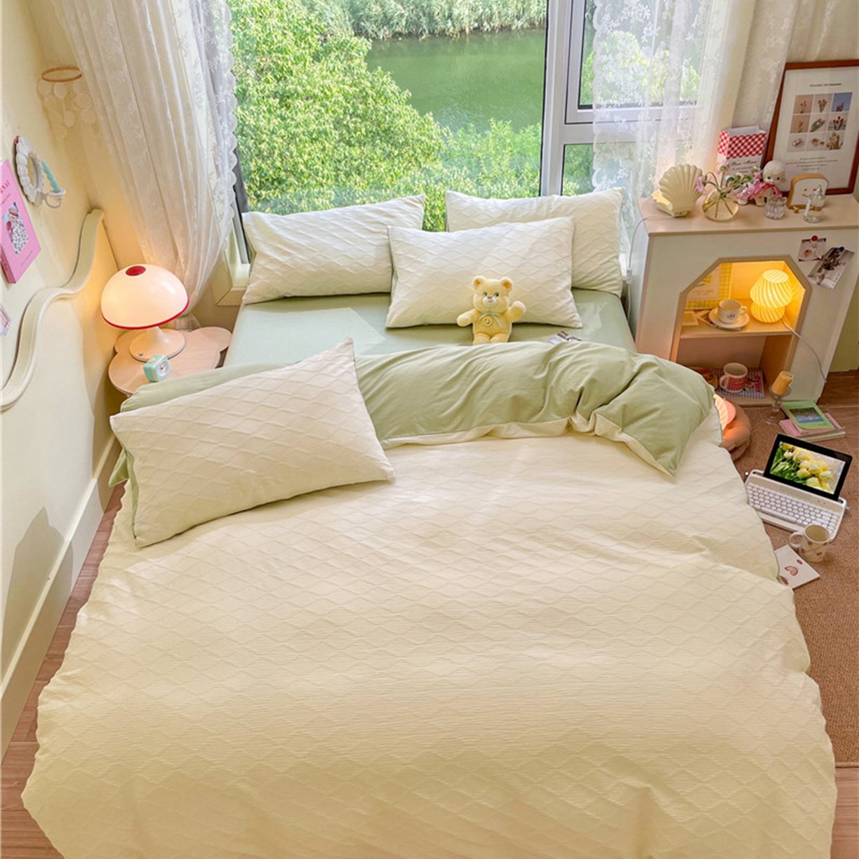 91家纺网 家纺一手货源 找家纺 琪格格纺织 2026新款纯棉纯棉色织肌理纹提花华夫格纯棉轻奢简约款四件套 泡泡纱米白VS奶绿