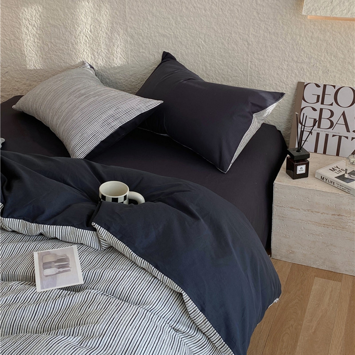 91家纺网 家纺一手货源 找家纺 琪格格纺织 2026新款纯棉纯棉色织肌理纹提花华夫格纯棉轻奢简约款四件套 A速写 提花黑条