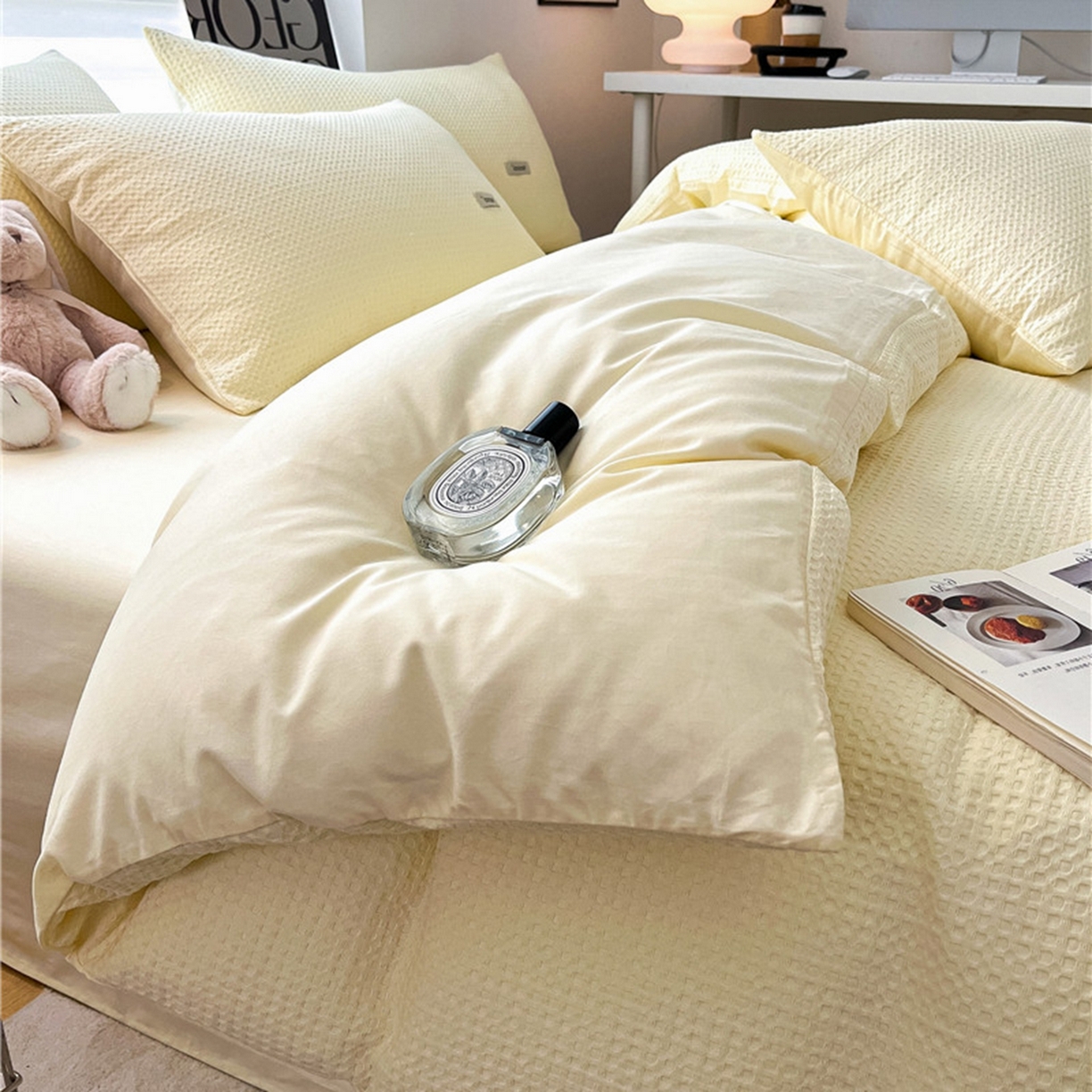 91家纺网 家纺一手货源 找家纺 琪格格纺织 2026新款纯棉纯棉色织肌理纹提花华夫格纯棉轻奢简约款四件套 华夫格-奶昔黄