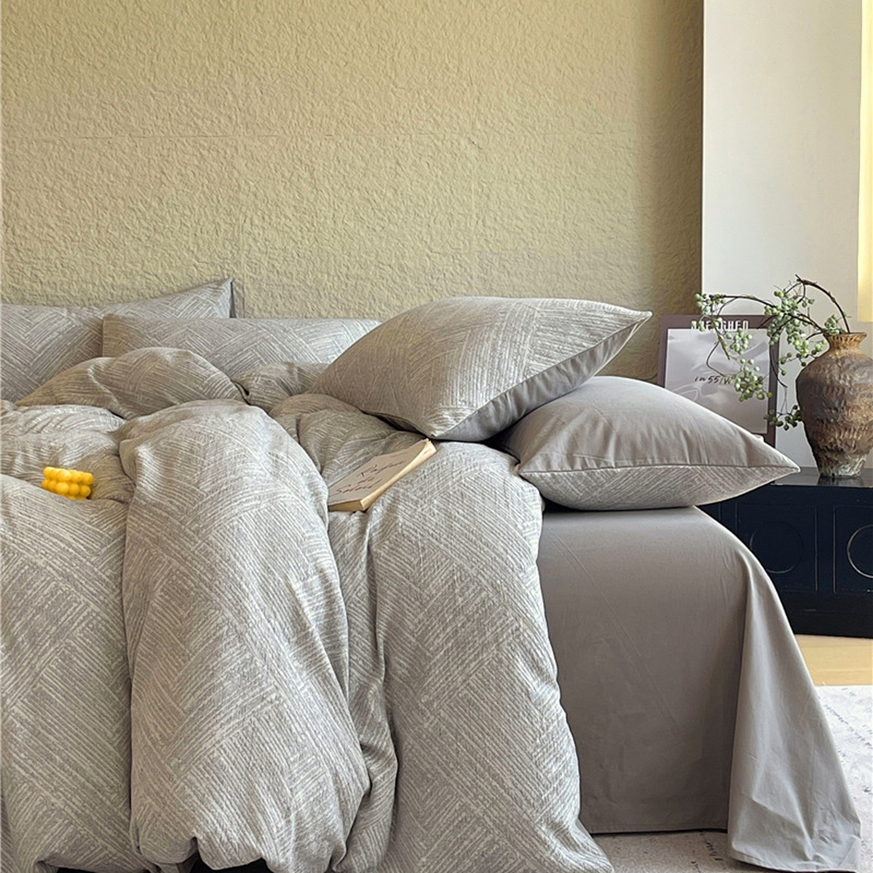 91家纺网 家纺一手货源 找家纺 琪格格纺织 2026新款纯棉纯棉色织肌理纹提花华夫格纯棉轻奢简约款四件套 简奢-浅灰