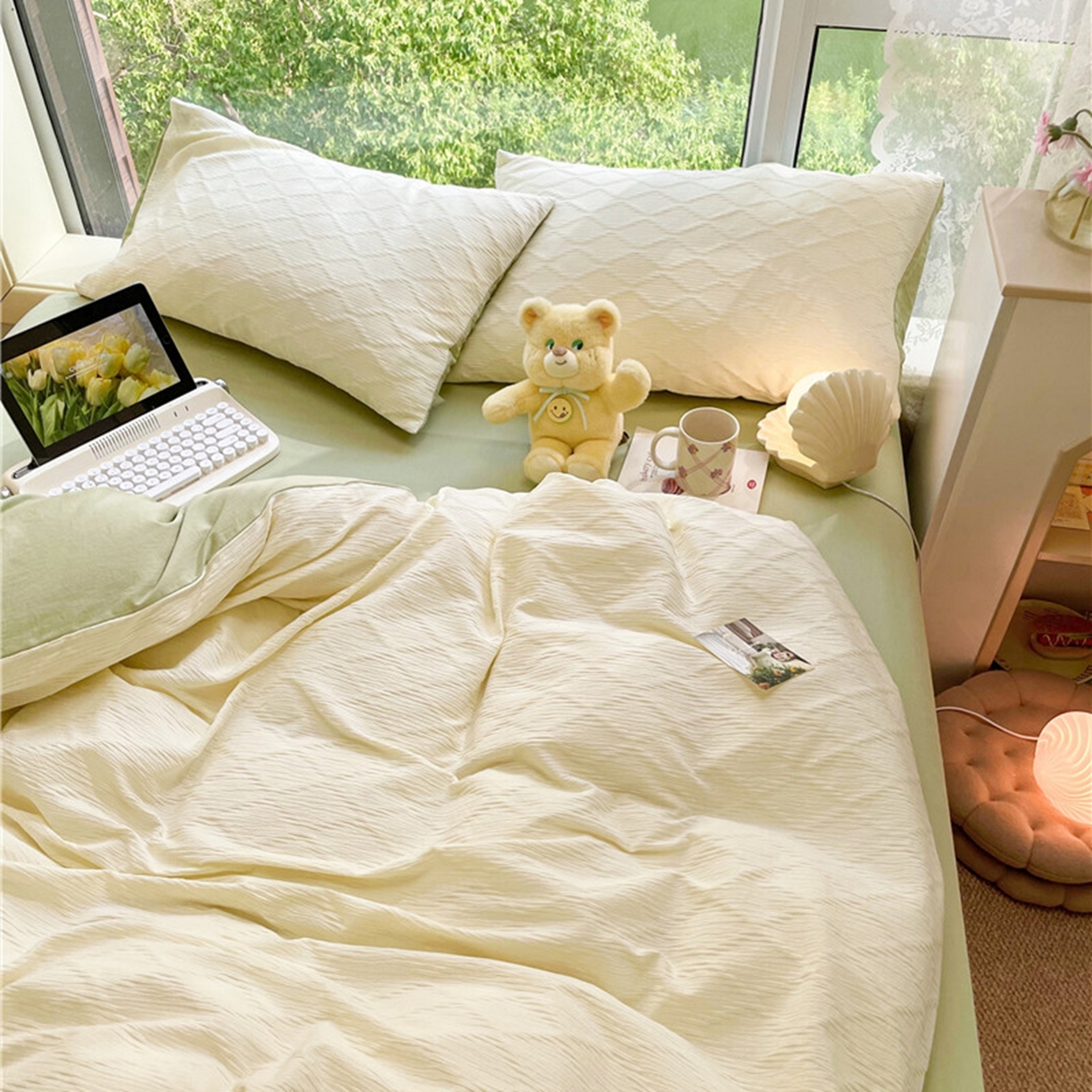 91家纺网 家纺一手货源 找家纺 琪格格纺织 2026新款纯棉纯棉色织肌理纹提花华夫格纯棉轻奢简约款四件套 泡泡纱米白VS奶绿