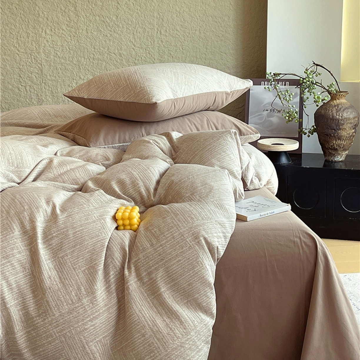 91家纺网 家纺一手货源 找家纺 琪格格纺织 2026新款纯棉纯棉色织肌理纹提花华夫格纯棉轻奢简约款四件套 简奢-可可棕