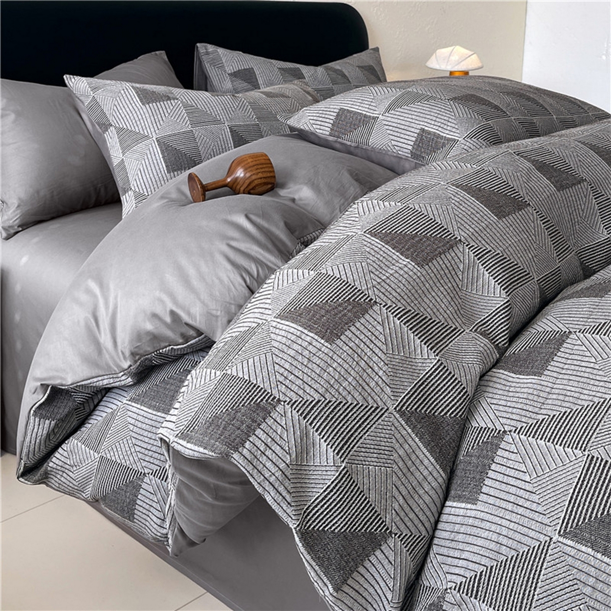 91家纺网 家纺一手货源 找家纺 琪格格纺织 2026新款纯棉纯棉色织肌理纹提花华夫格纯棉轻奢简约款四件套 柏林-炭石灰