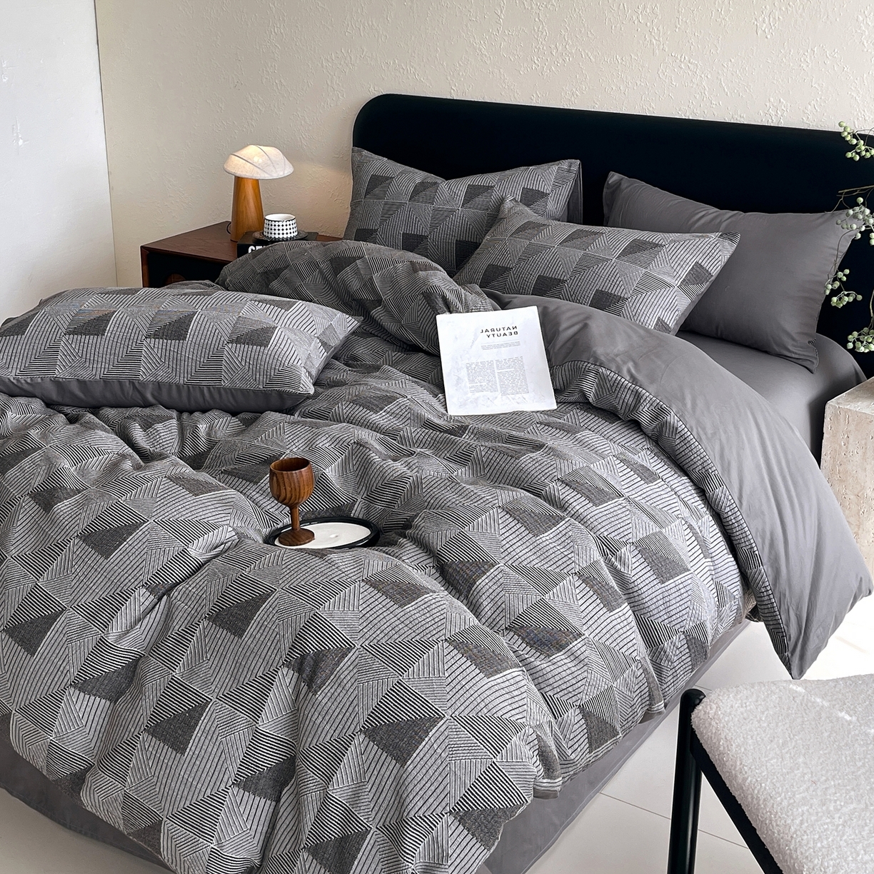 91家纺网 家纺一手货源 找家纺 琪格格纺织 2026新款纯棉纯棉色织肌理纹提花华夫格纯棉轻奢简约款四件套 柏林-炭石灰