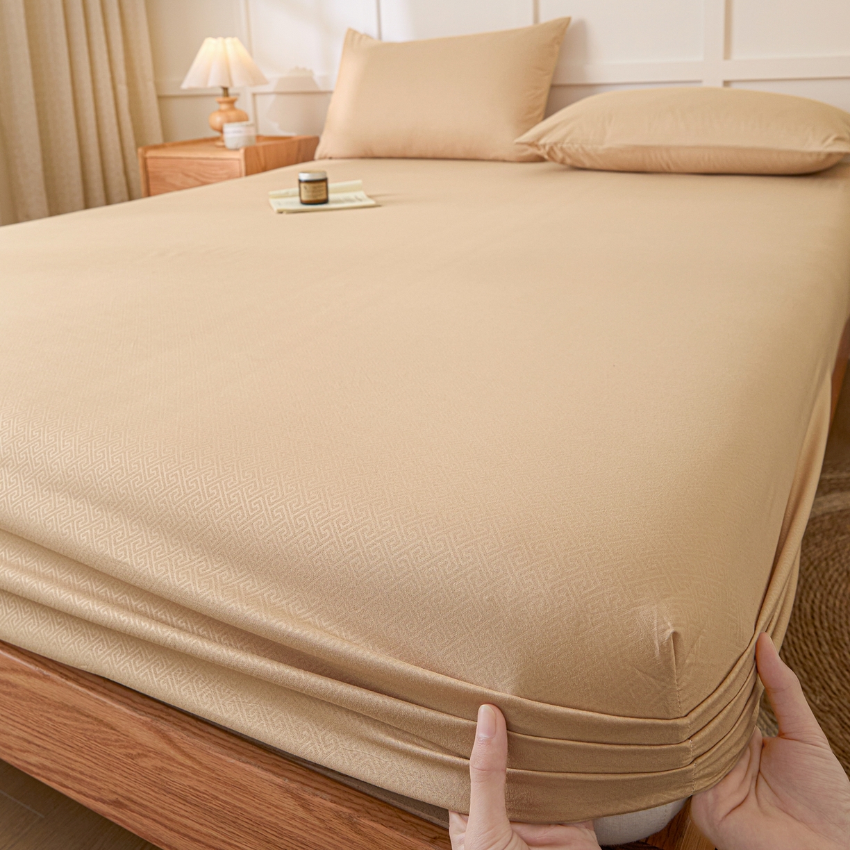 91家纺网 家纺一手货源 找家纺 衿成家纺 2026新款简约纯色磨毛压光单床笠 YG-卡其