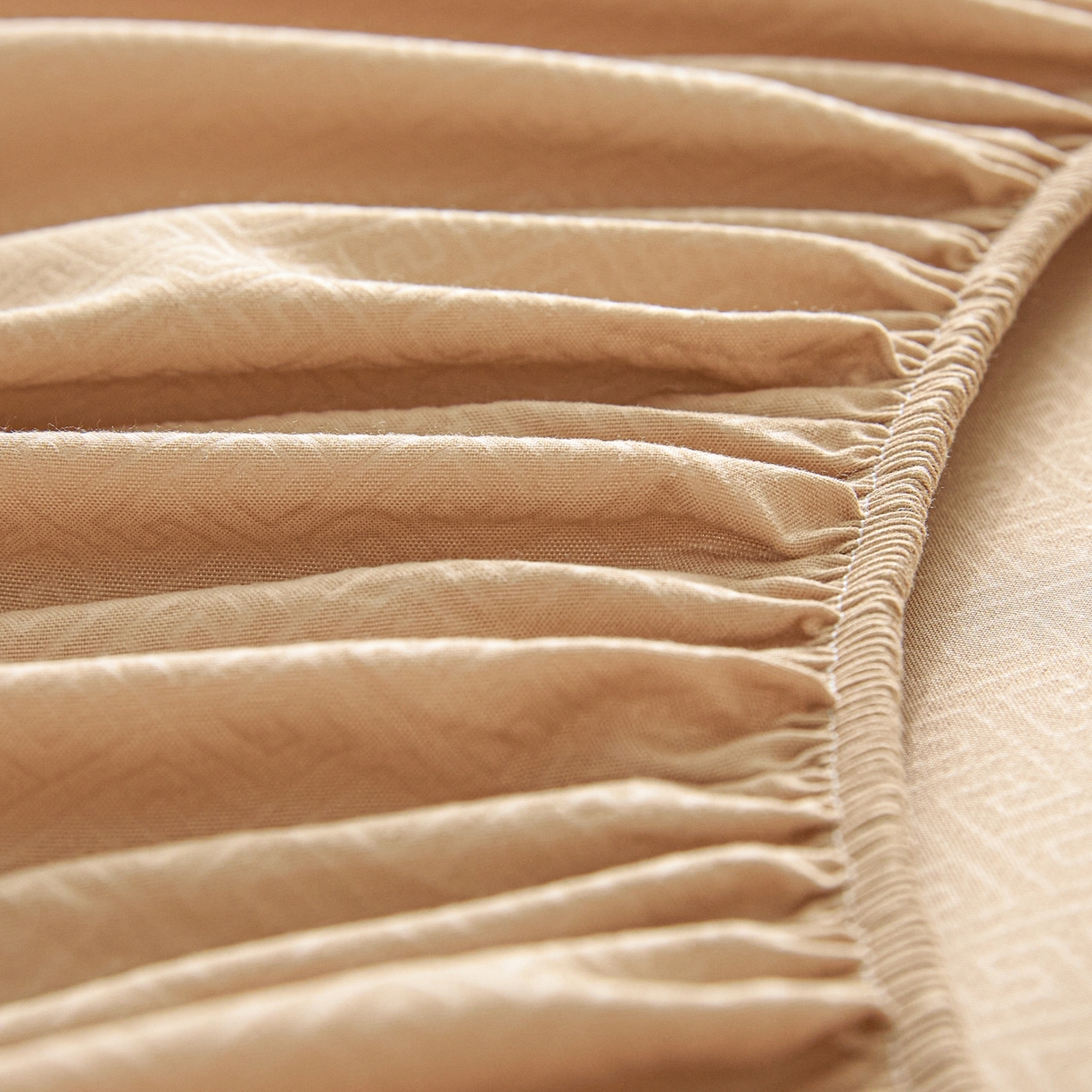 91家纺网 家纺一手货源 找家纺 衿成家纺 2026新款简约纯色磨毛压光单床笠 YG-卡其