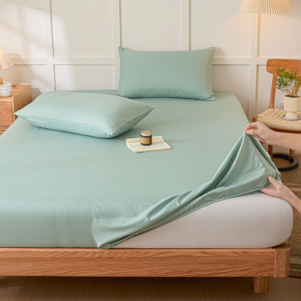 91家纺网 家纺一手货源 找家纺 衿成家纺 2026新款简约纯色磨毛压光单床笠 YG-墨绿