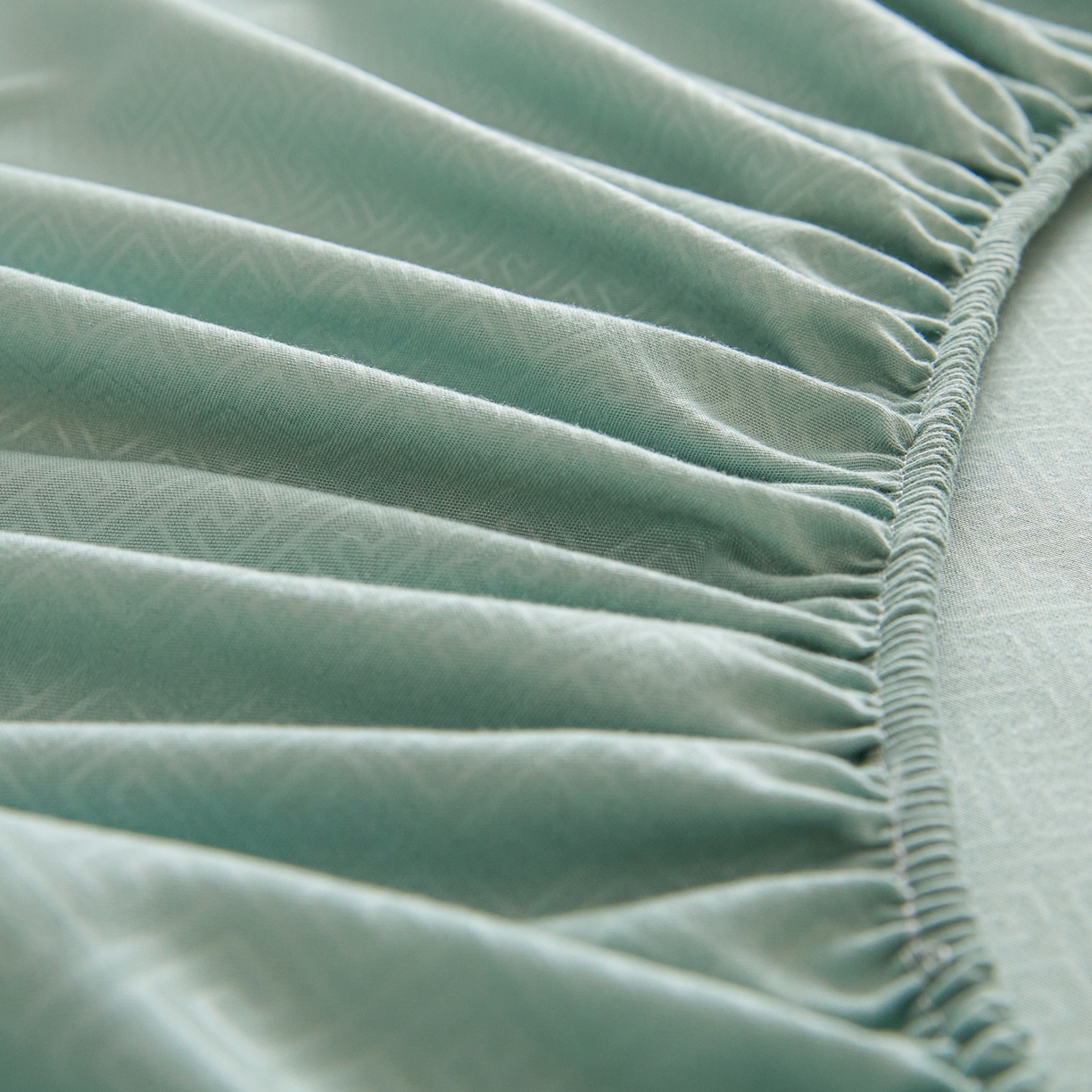 91家纺网 家纺一手货源 找家纺 衿成家纺 2026新款简约纯色磨毛压光单床笠 YG-墨绿