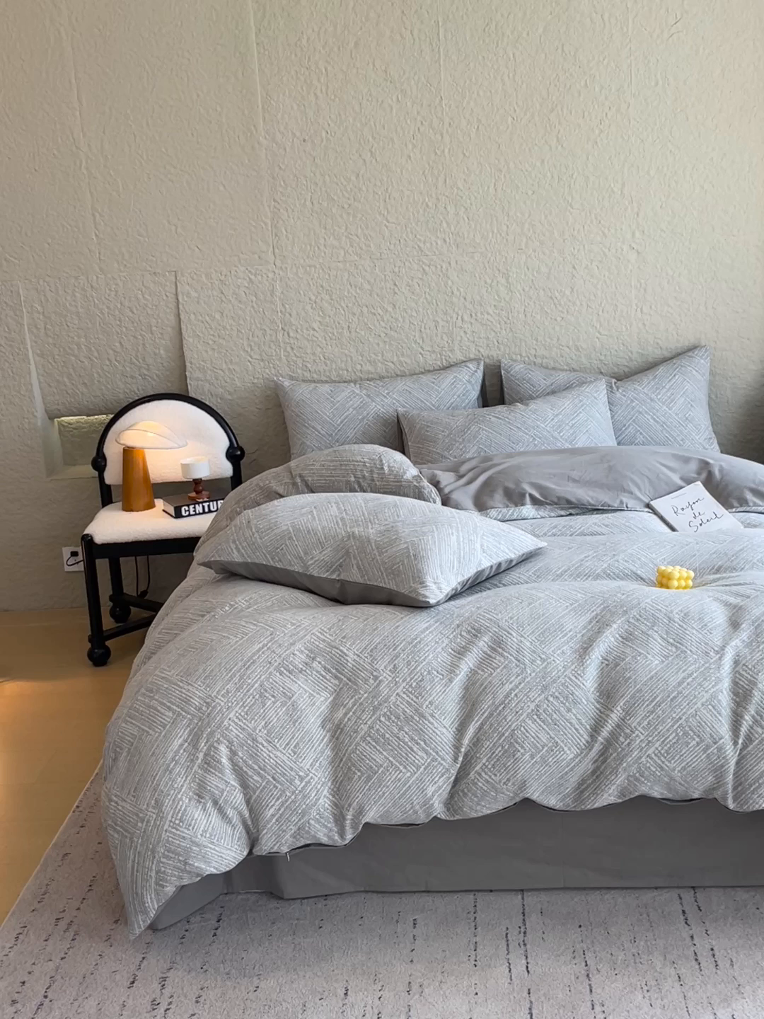 91家纺网 家纺一手货源 找家纺 琪格格纺织 2026新款纯棉纯棉色织肌理纹提花华夫格纯棉轻奢简约款四件套 简奢-浅灰