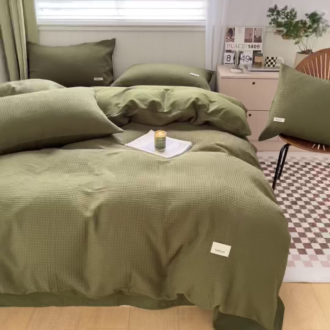 91家纺网 家纺一手货源 找家纺 琪格格纺织 2026新款纯棉纯棉色织肌理纹提花华夫格纯棉轻奢简约款四件套 华夫格-橄榄绿