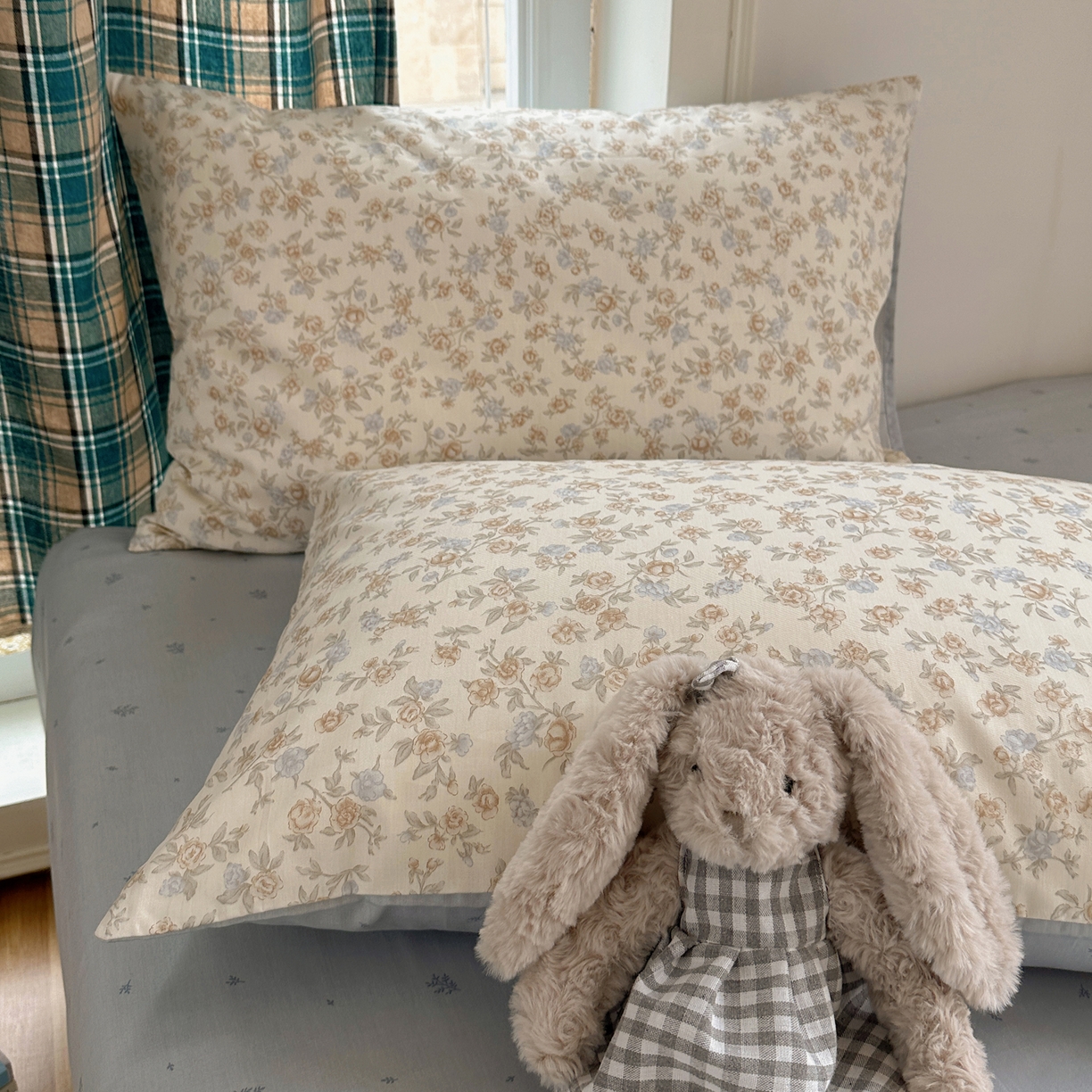 91家纺网 家纺一手货源 找家纺 XIWEN-希文家纺 2026春夏新款40支全棉纯棉13372小清新印花四件套 山茶丝语