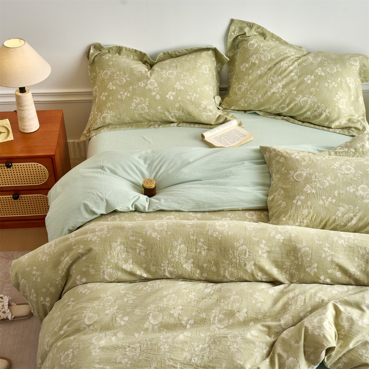 91家纺网 家纺一手货源 找家纺 兰紫橙家纺 2026春夏新款全棉纯棉色织提花四件套 晨曦花语-抹茶绿