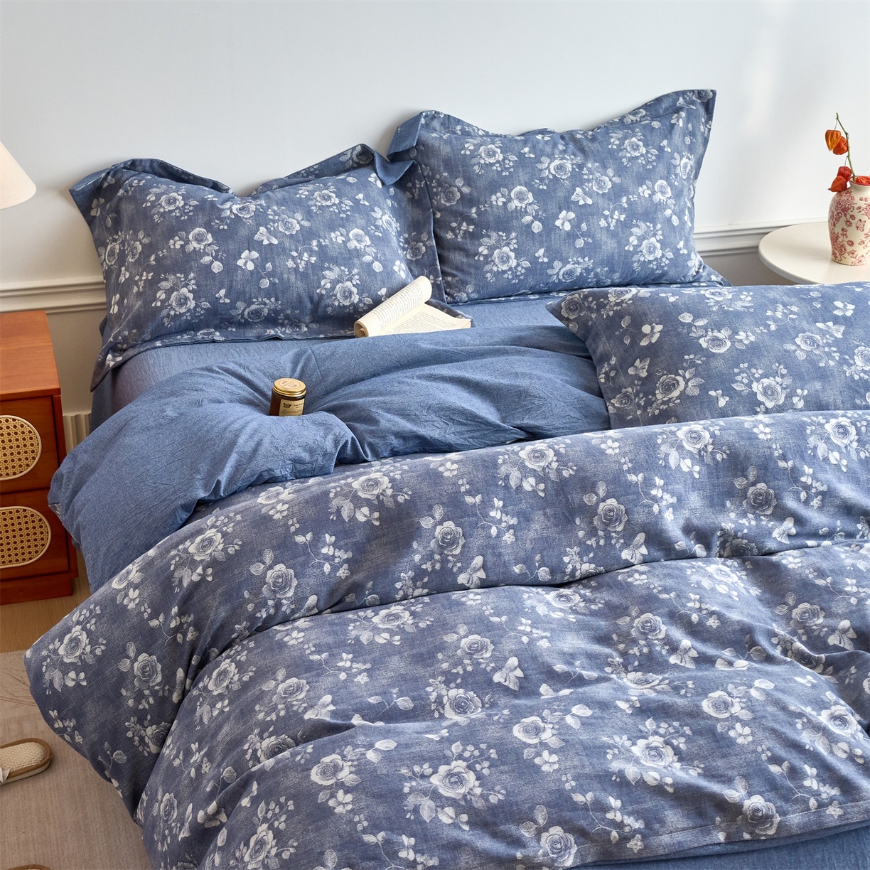 91家纺网 家纺一手货源 找家纺 兰紫橙家纺 2026春夏新款全棉纯棉色织提花四件套 浮梦花影-牛仔蓝