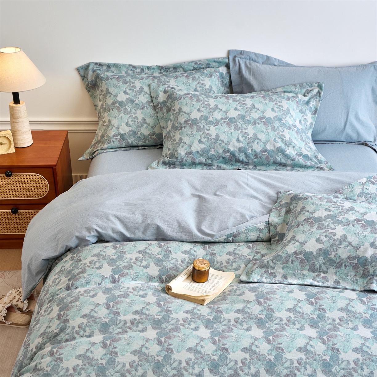 91家纺网 家纺一手货源 找家纺 兰紫橙家纺 2026春夏新款全棉纯棉色织提花四件套 花开漫漫-浅蓝