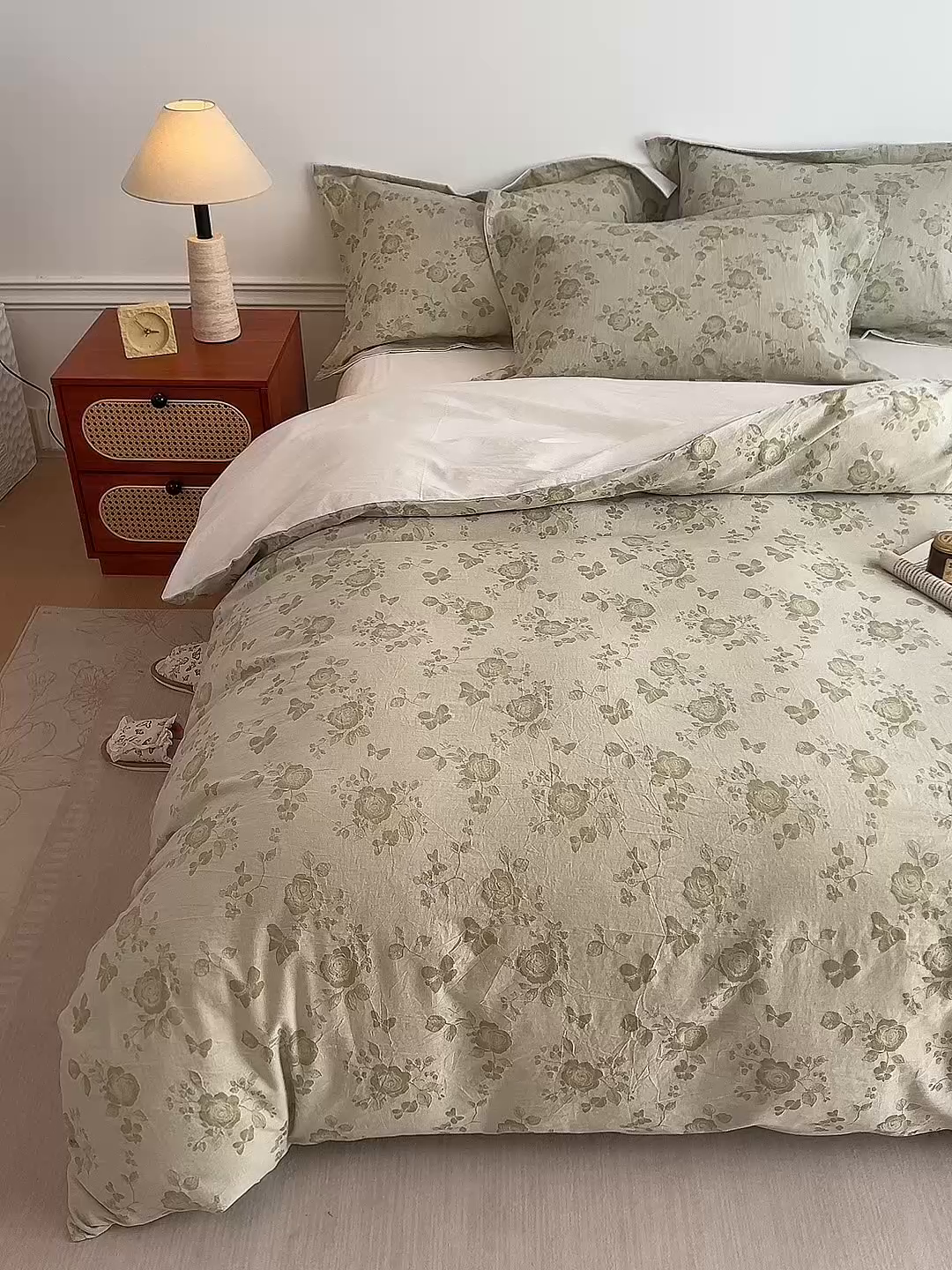 91家纺网 家纺一手货源 找家纺 兰紫橙家纺 2026春夏新款全棉纯棉色织提花四件套 花样年华-奶白