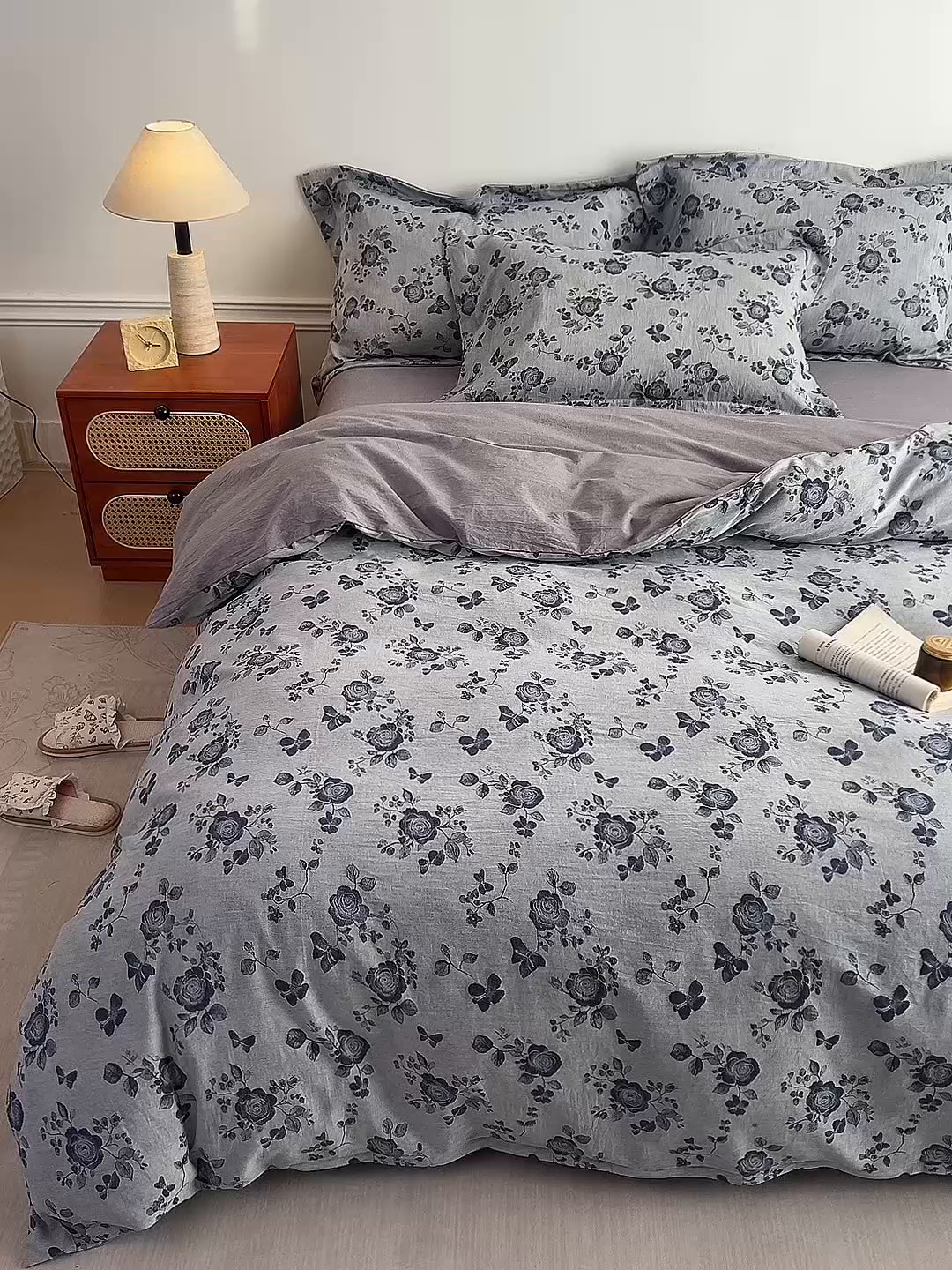 91家纺网 家纺一手货源 找家纺 兰紫橙家纺 2026春夏新款全棉纯棉色织提花四件套 玫瑰之恋-浅灰