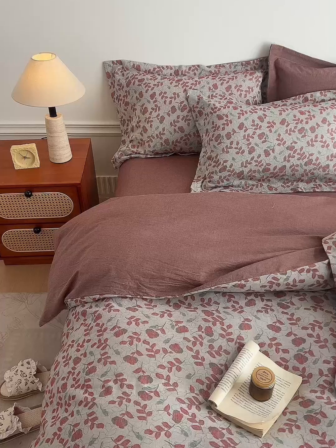 91家纺网 家纺一手货源 找家纺 兰紫橙家纺 2026春夏新款全棉纯棉色织提花四件套 秋海棠-暗红