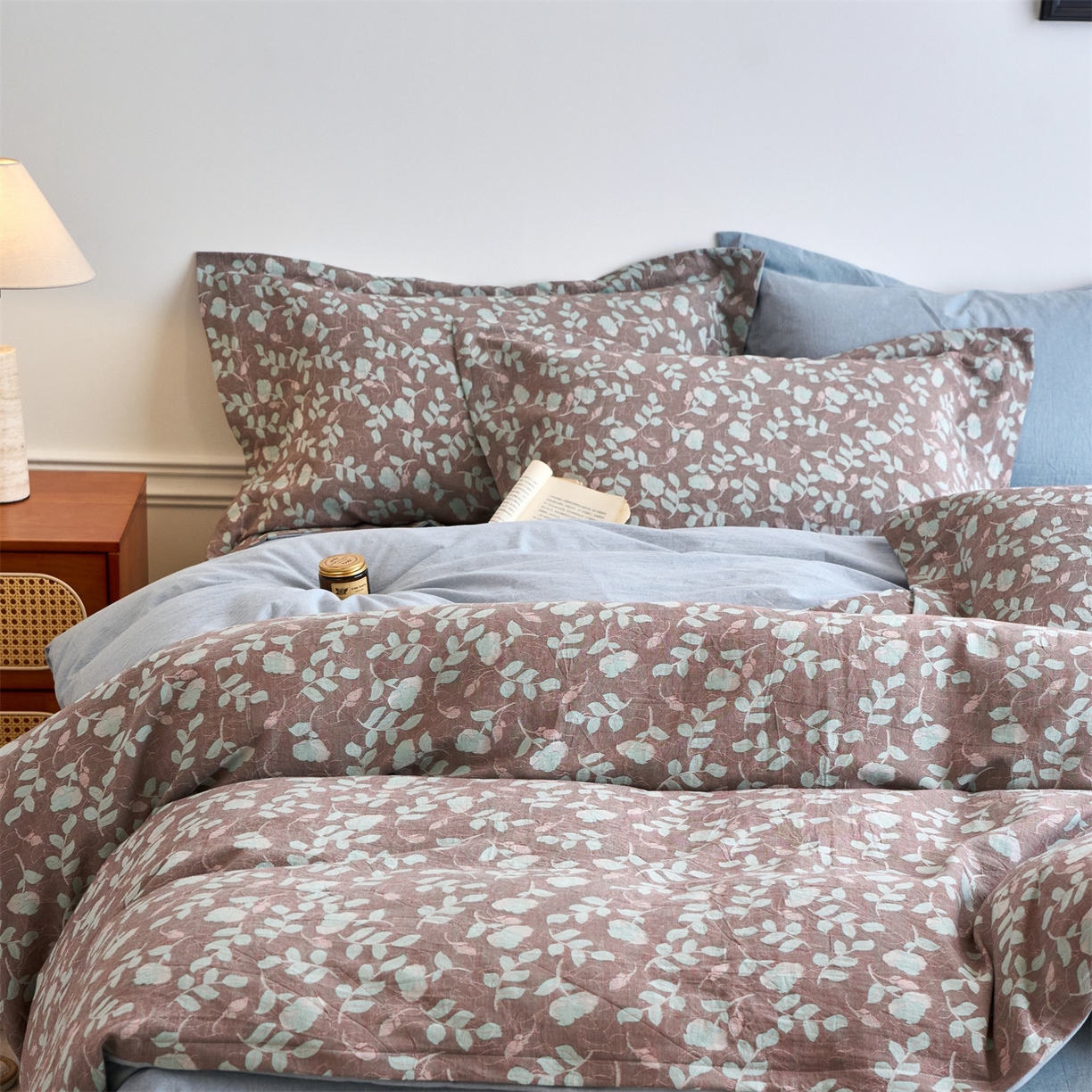 91家纺网 家纺一手货源 找家纺 兰紫橙家纺 2026春夏新款全棉纯棉色织提花四件套 未央-浅蓝