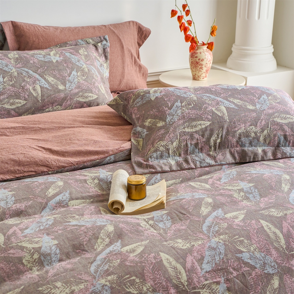 91家纺网 家纺一手货源 找家纺 兰紫橙家纺 2026春夏新款全棉纯棉色织提花四件套 叶之舞-暗红