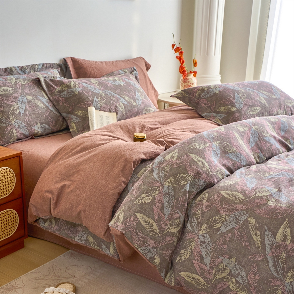 91家纺网 家纺一手货源 找家纺 兰紫橙家纺 2026春夏新款全棉纯棉色织提花四件套 叶之舞-暗红