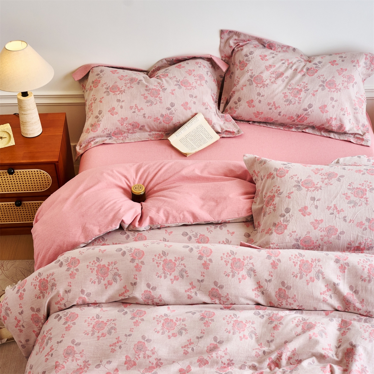 91家纺网 家纺一手货源 找家纺 兰紫橙家纺 2026春夏新款全棉纯棉色织提花四件套 依恋-豆沙