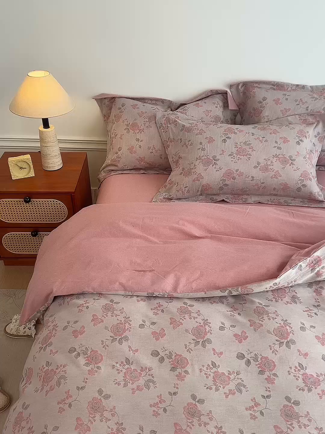 91家纺网 家纺一手货源 找家纺 兰紫橙家纺 2026春夏新款全棉纯棉色织提花四件套 依恋-豆沙