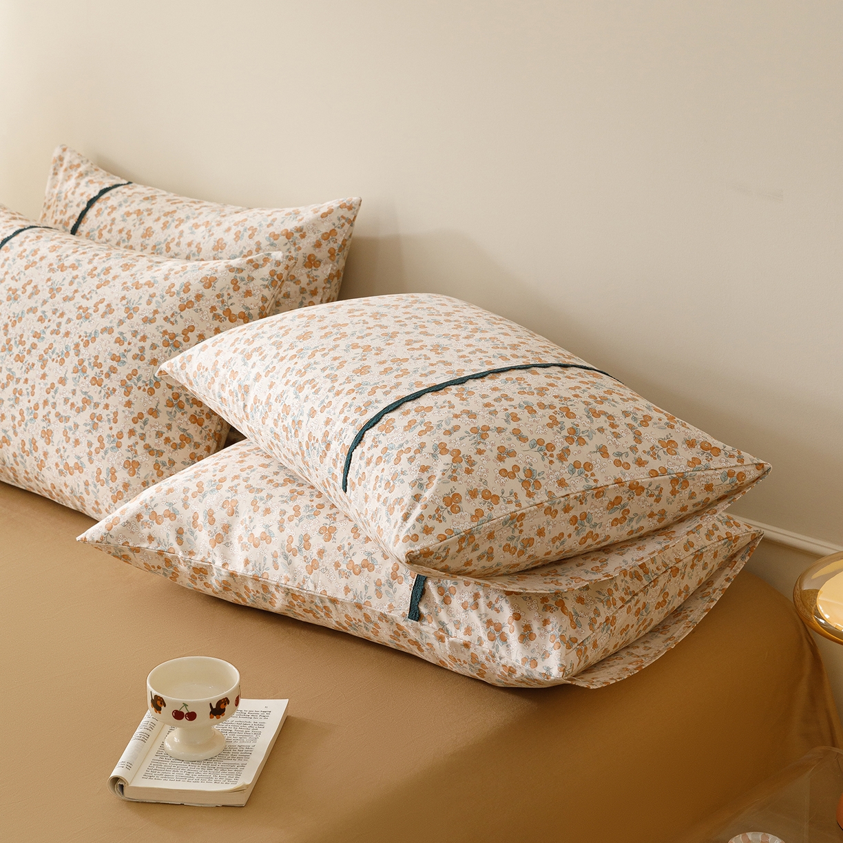 91家纺网 家纺一手货源 找家纺 女子家纺 2026新款40支13070全棉纯棉斜纹印花蕾丝四件套 橘果团子