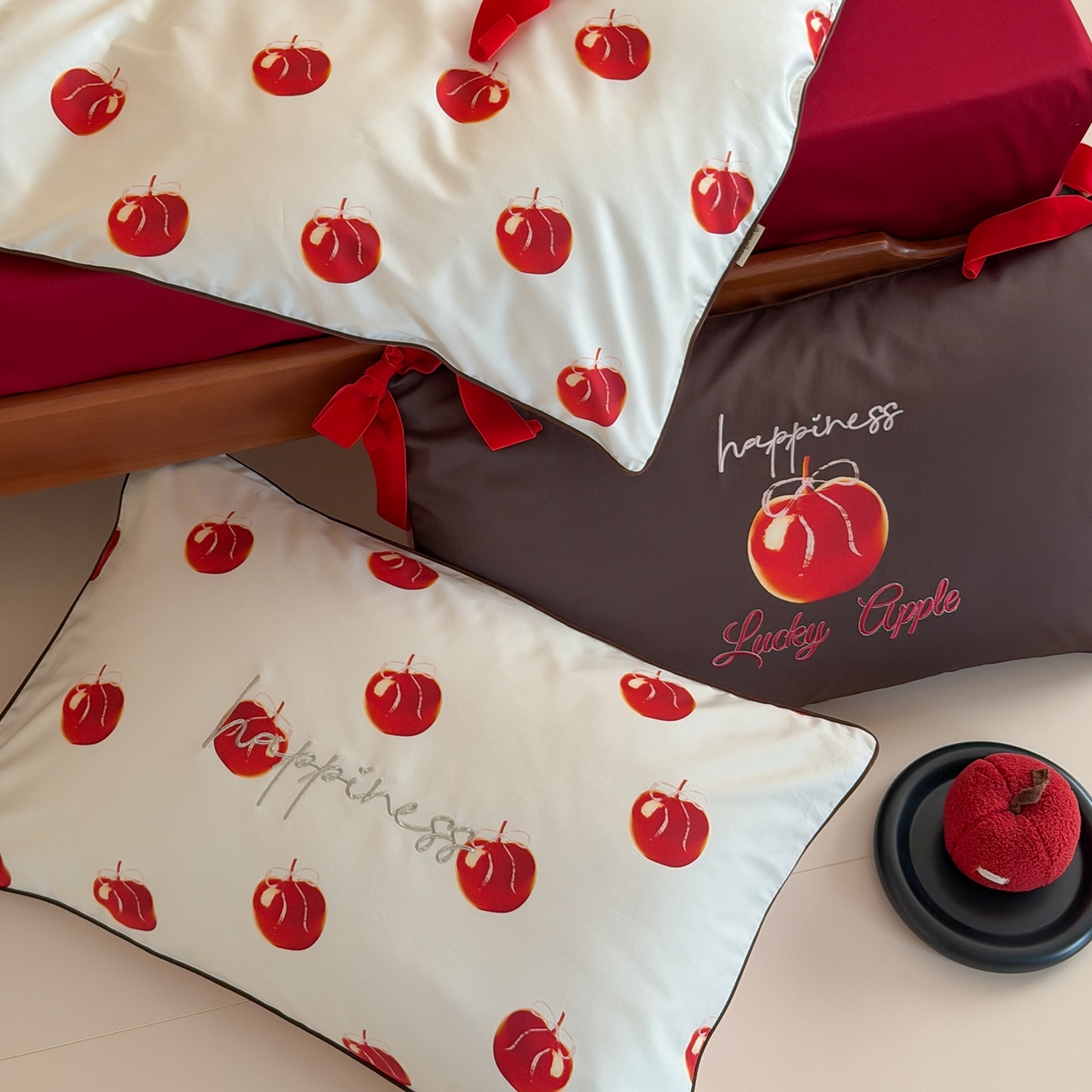 91家纺网 家纺一手货源 找家纺 （总）桔子家纺 2026春夏新款100s全棉纯棉幸运系列四件套-场景二