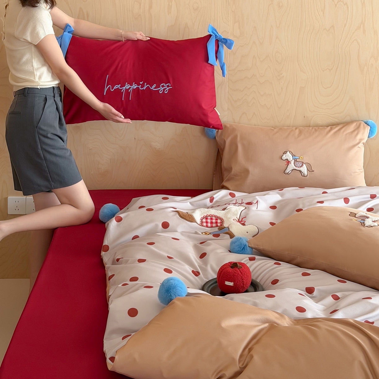 91家纺网 家纺一手货源 找家纺 桔子家纺 2026春夏新款100s全棉纯棉幸运系列四件套-场景二 幸运小马