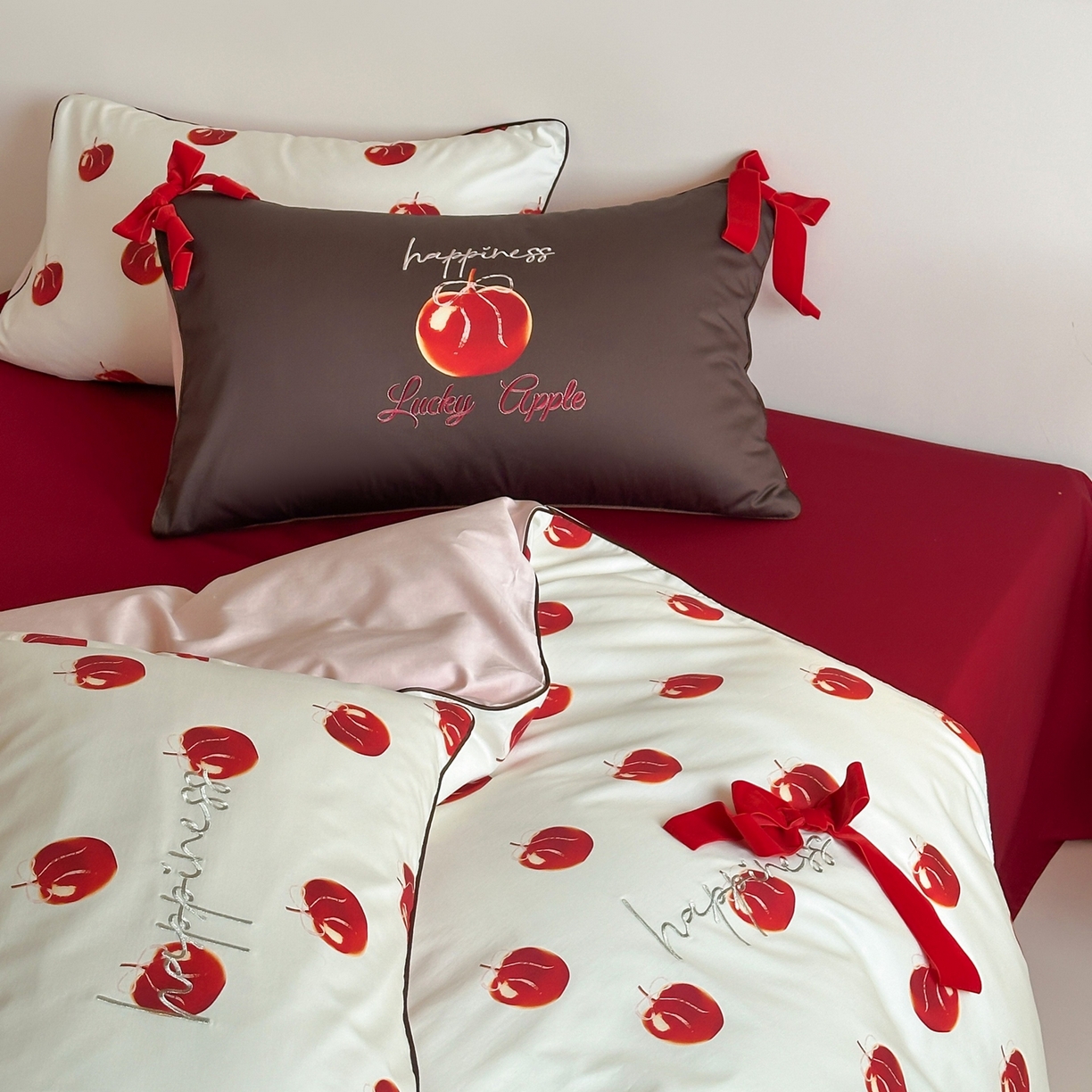 91家纺网 家纺一手货源 找家纺 （总）桔子家纺 2026春夏新款100s全棉纯棉幸运系列四件套-场景一