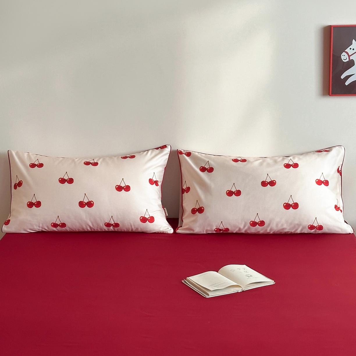 91家纺网 家纺一手货源 找家纺 （总）桔子家纺 2026春夏新款100s全棉纯棉复古樱桃系列四件套-场景一